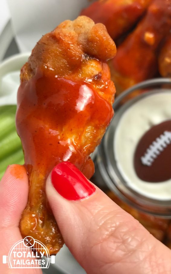 Sweet & Spicy Chicken Wings are great for football parties | Totally Tailgates