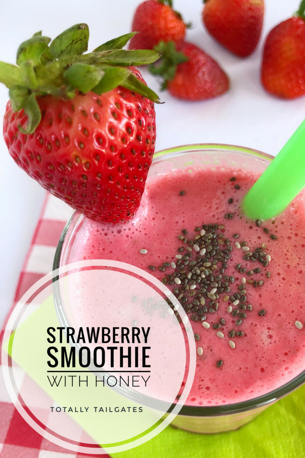 Strawberry Smoothie with Honey is an easy, healthy classic! #smoothie #smoothierecipe #totallytailgates #healthytailgate #strawberrysmoothie #honeysmoothie